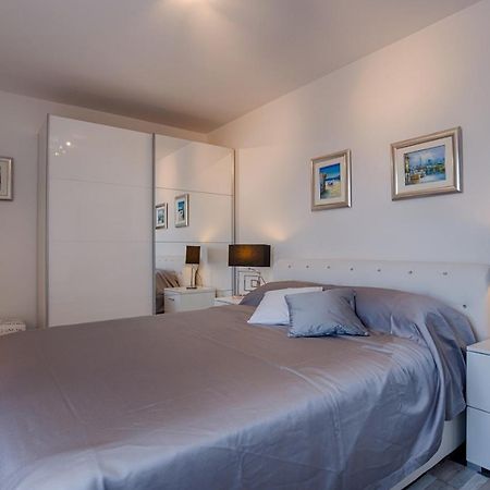 Holiday House Queens With Sea View Selce Exterior foto